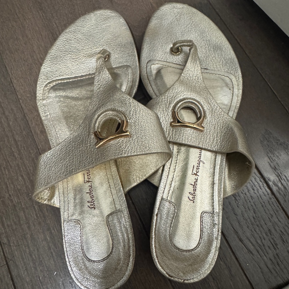 Salvatore Ferragamo Gold Sandals 8.5C
